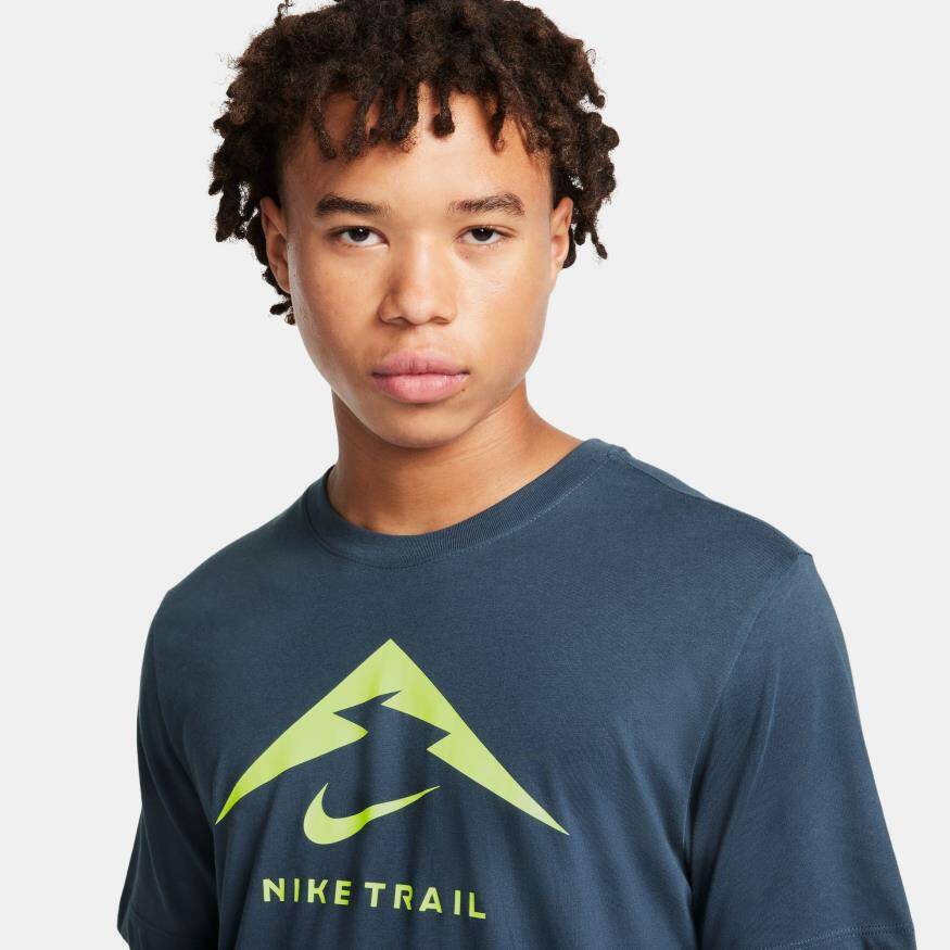 Nike dri hot sale fit logo