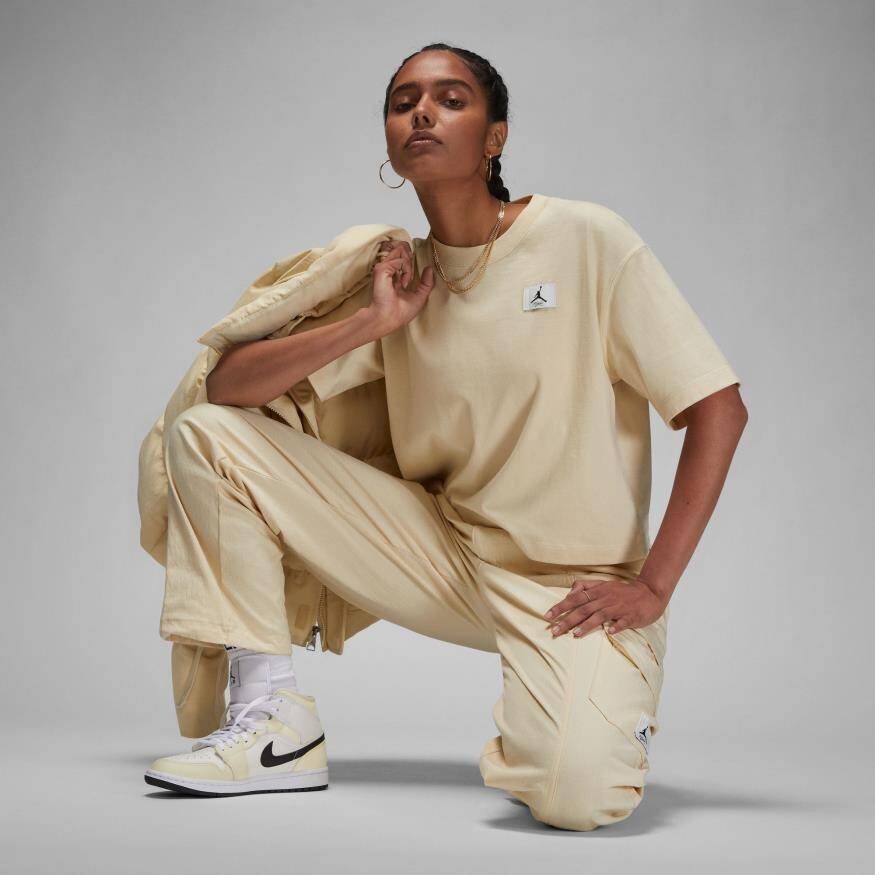 Womens Jordan Essential Boxy Tee 2 Kadın Tişört